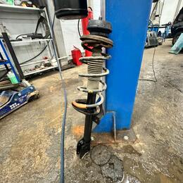 Renault Duster — замена сцепления и задних амортизаторов Химки Сходня