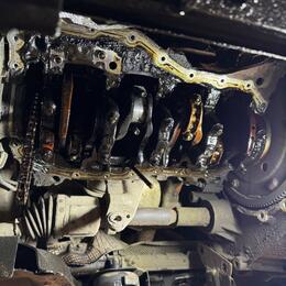 Ремонт Renault Megane после эвакуатора: умер стартер и провернуло вкладыш двигателя