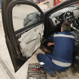 Сегодня в автосервисе меняли сайлентблоки заднего редуктора на Hyundai Creta ( Хендай Крета)