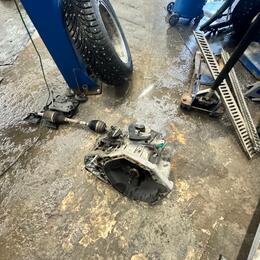 Renault Duster — замена сцепления и задних амортизаторов Химки Сходня