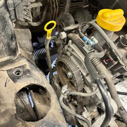 Renault Logan — замена ГРМ, тормозных дисков и приводного ремня в автосервисе Химки Сходня